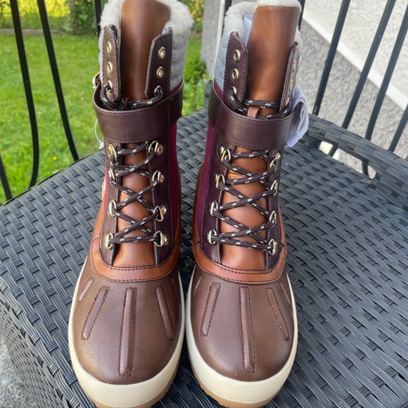 Call it Spring Boots - Picture 2 of 6